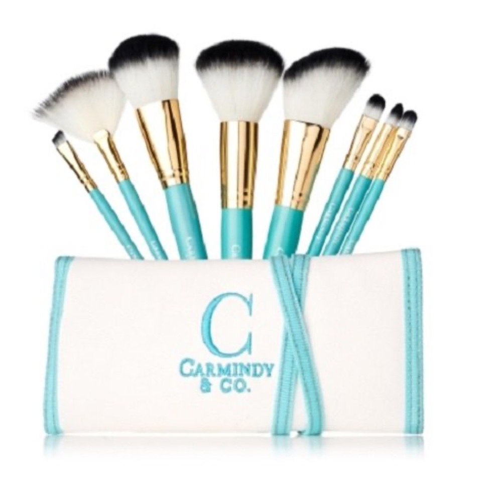 Carmindy & Co. Makeup Brush Set with Case